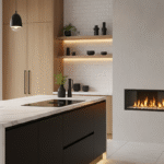 Kominek elektryczny w kuchni. Ekspercka analiza możliwości i wymogów technicznych kominek elektryczny w kuchni. Czarny kominek zabudowany w ścianie. Kominek led umieszczony zaraz koło wyspy kuchennej. aranżacja sklep online.